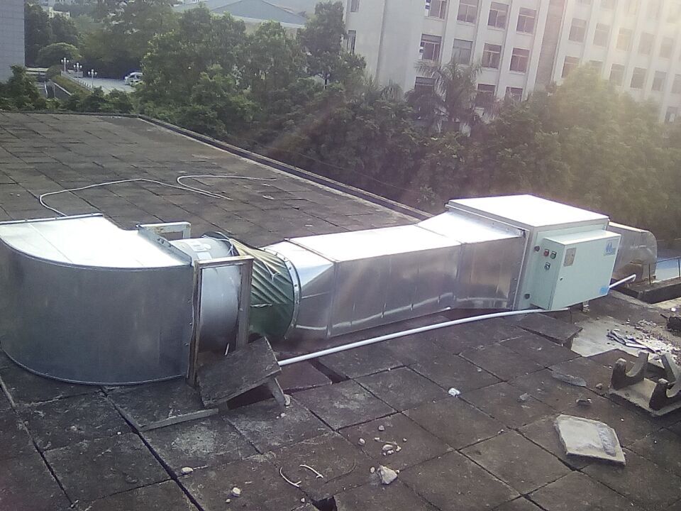 油水分离器